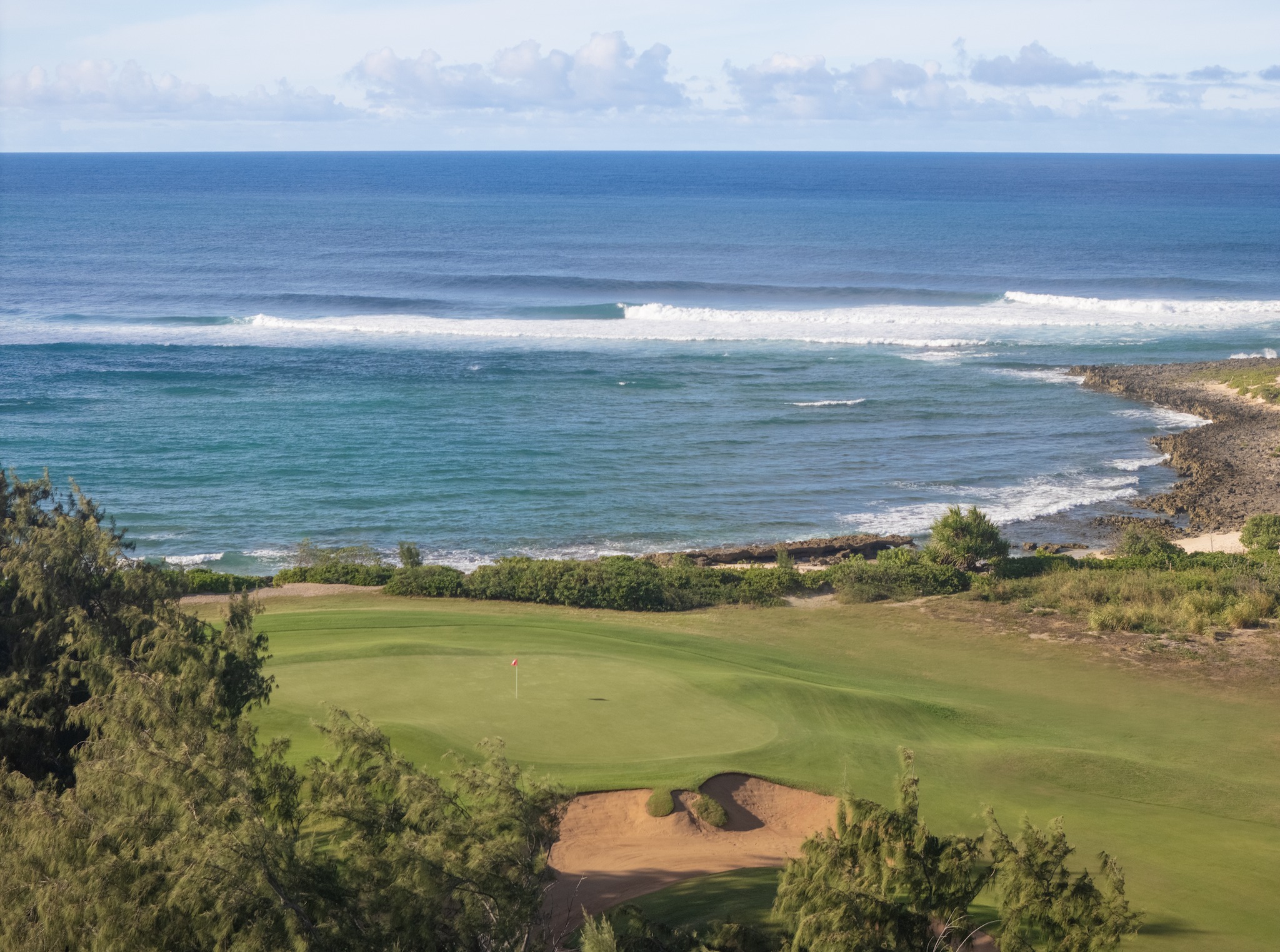 Coast from golf course green at Turtle Bay